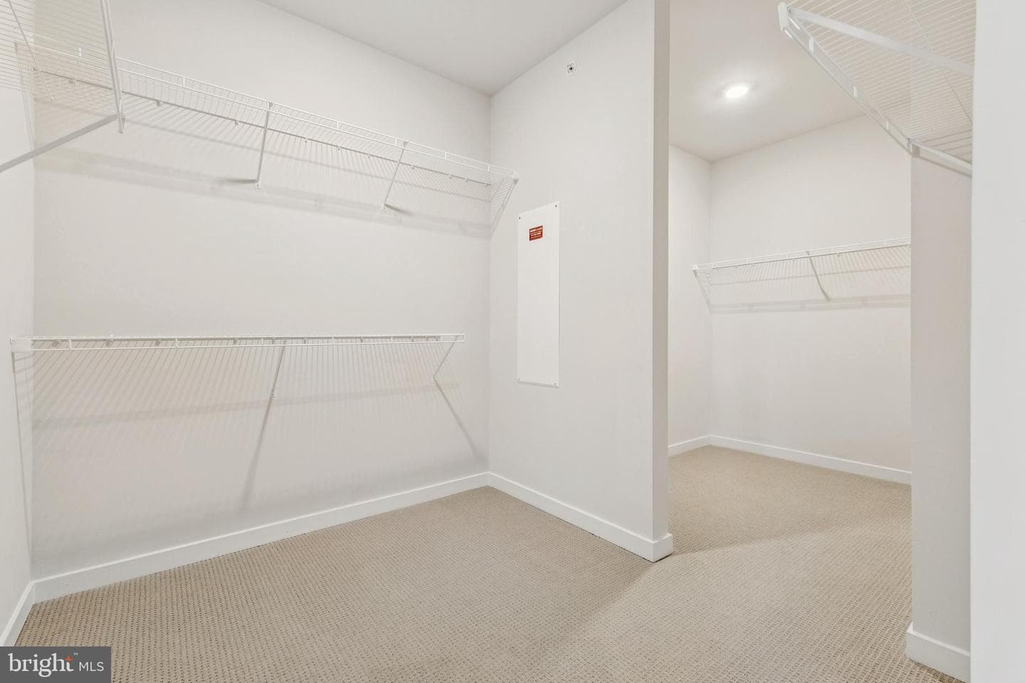43186 Mongold Square photo 19