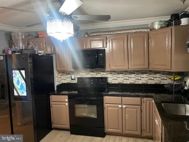 304 E Gordon Street E photo 3