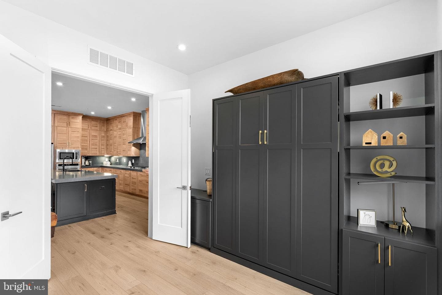 22171 Springside Terrace #400 photo 11