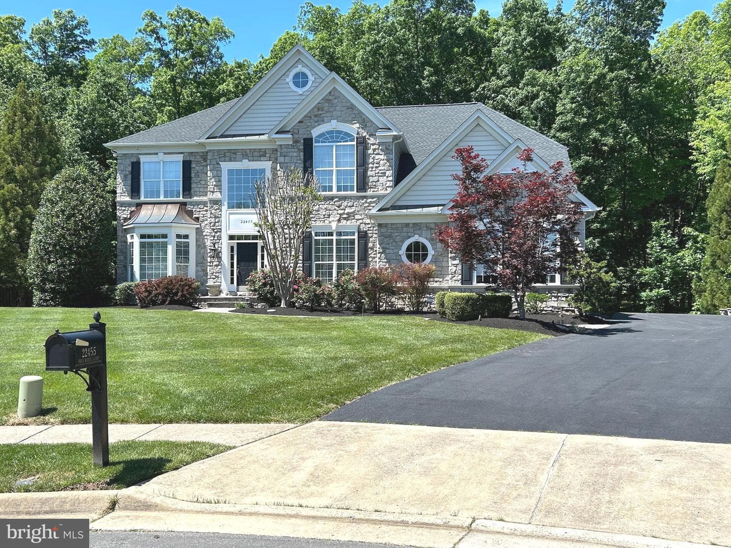 22455 Pine Ridge Court