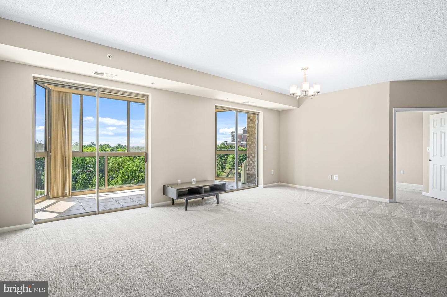 19355 Cypress Ridge Terrace #802, Leesburg