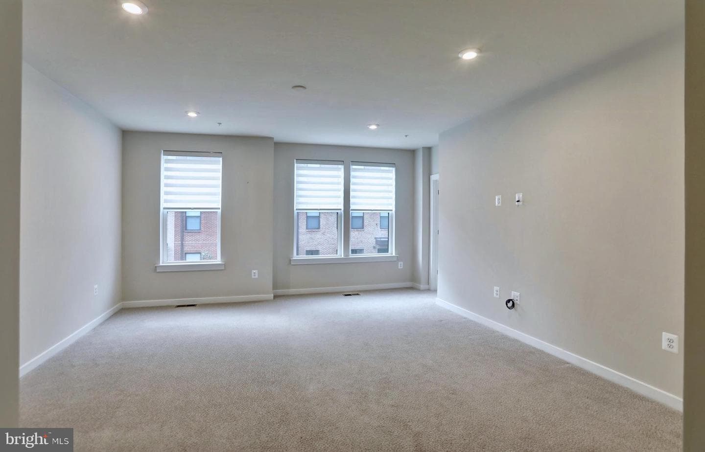 44531 Wolfhound Square photo 13