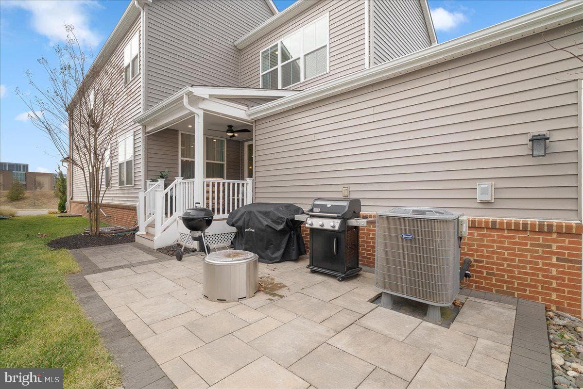 42104 Creighton Road photo 50