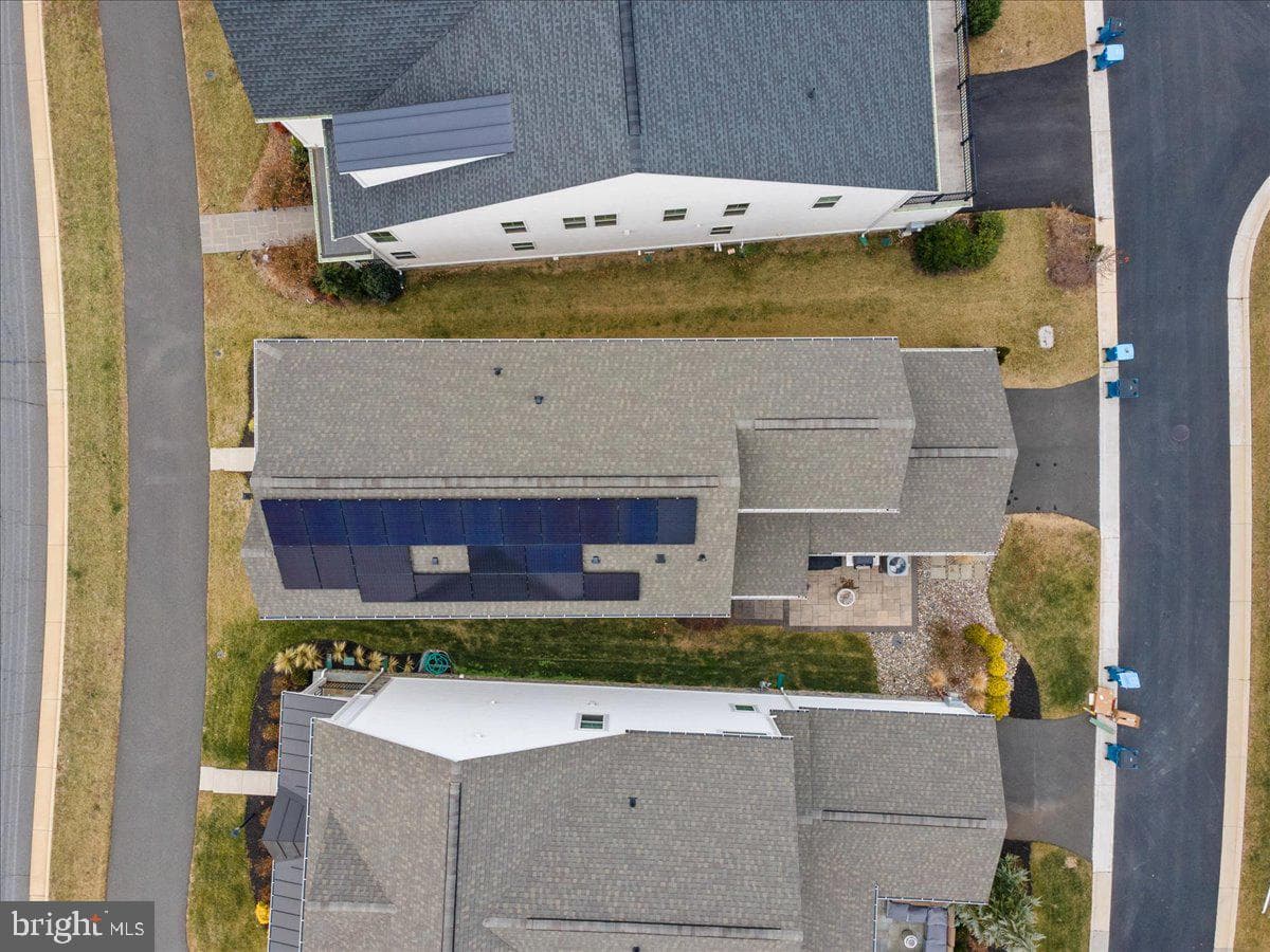42104 Creighton Road photo 62