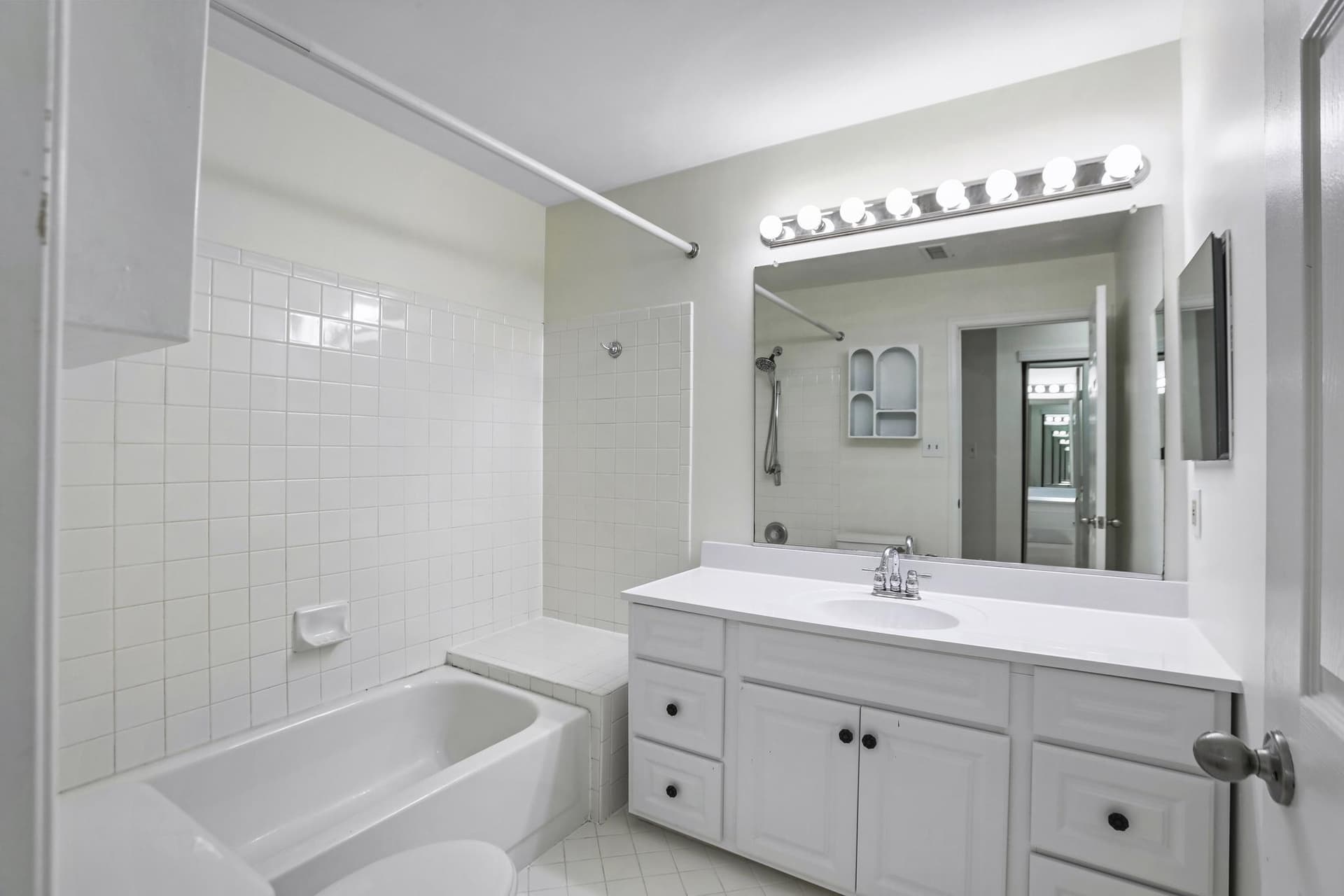 44152 Natalie Terrace #102 photo 15