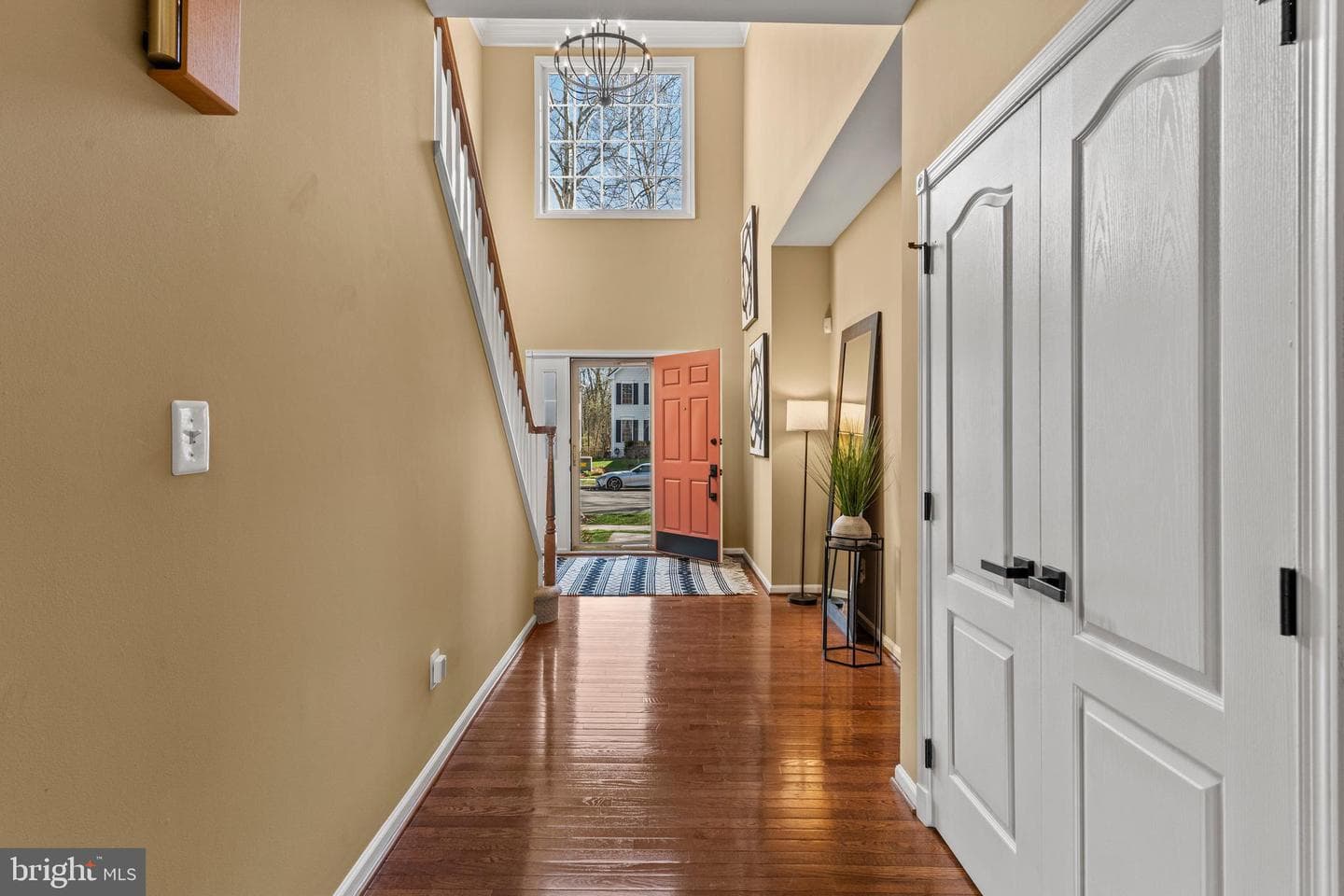 42714 Freedom Street photo 4