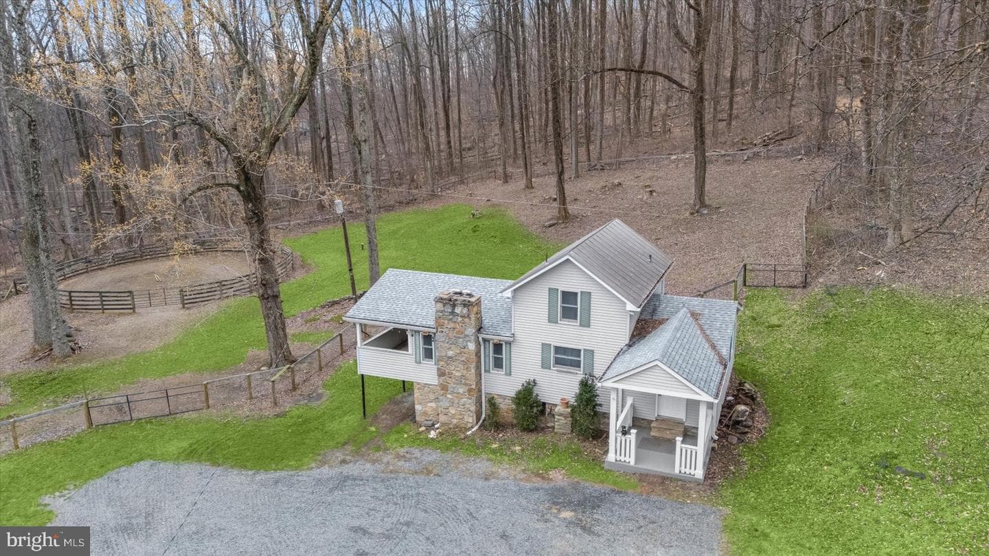 13587 Hanging Rock Lane