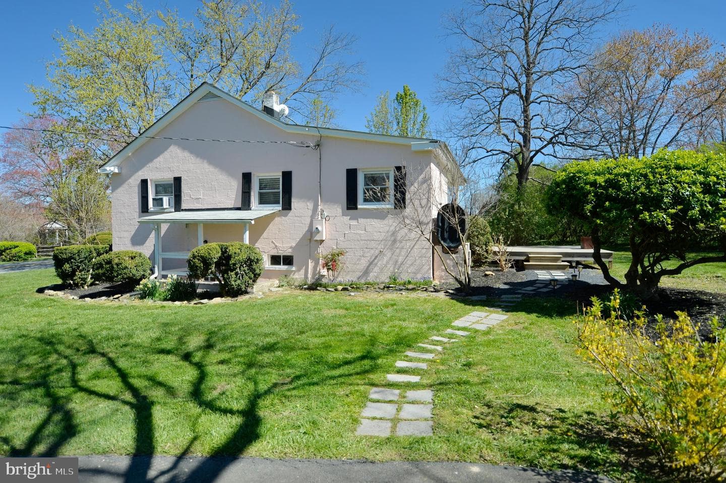 22282 St Louis Road photo 29