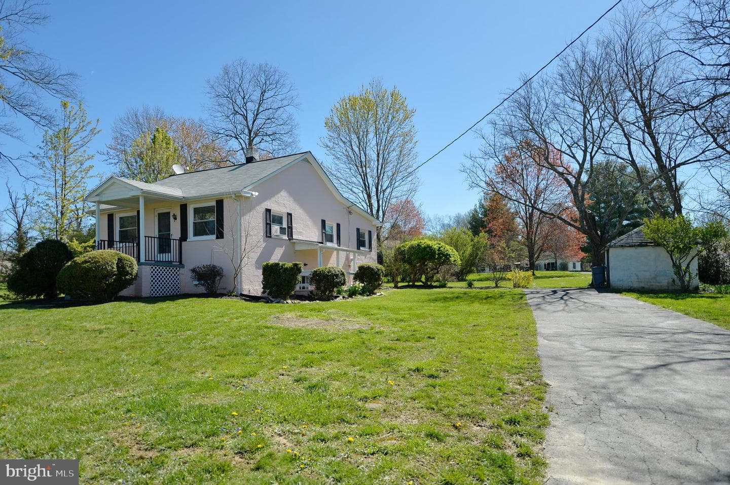 22282 St Louis Road photo 31