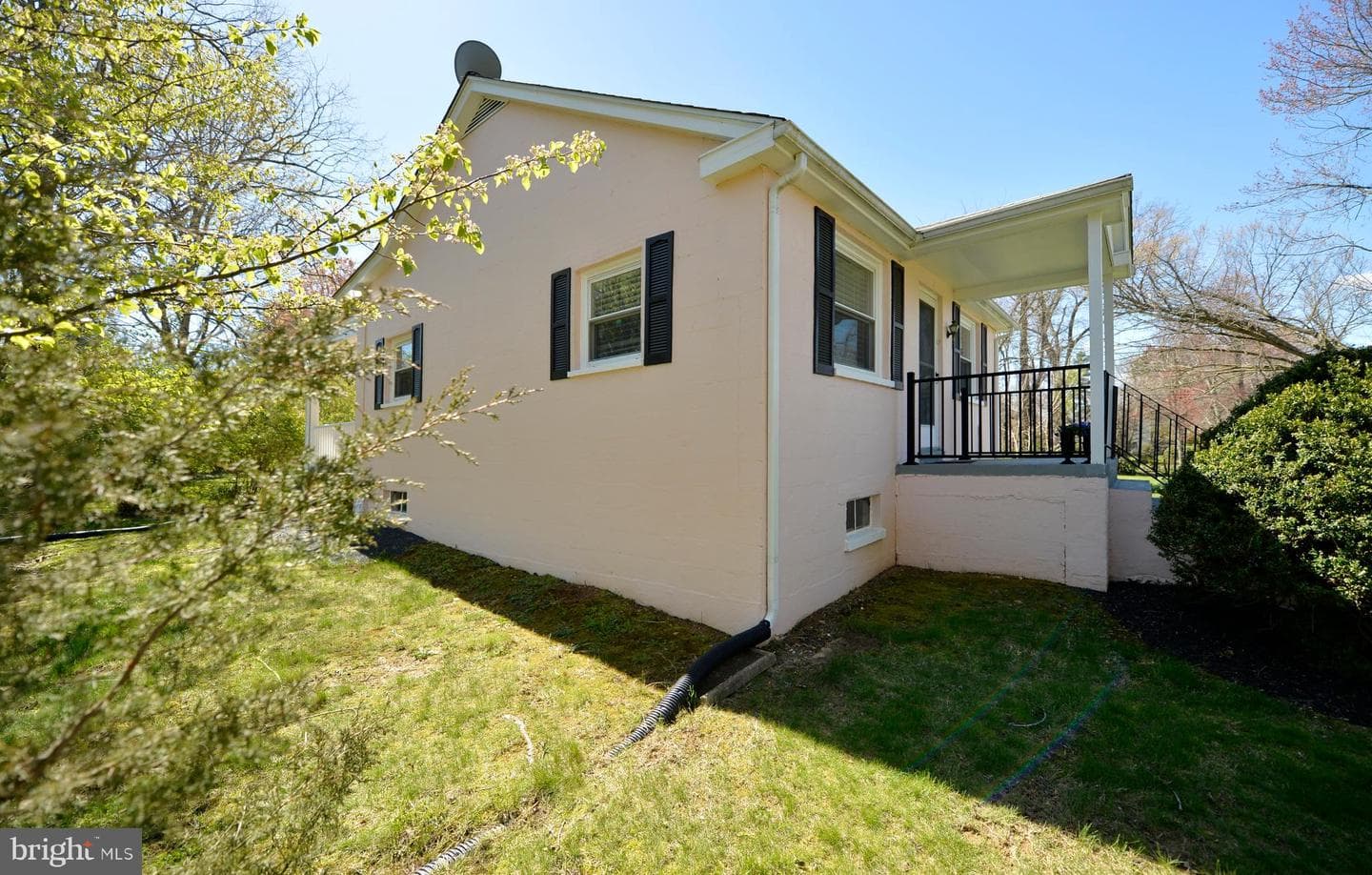 22282 St Louis Road photo 34