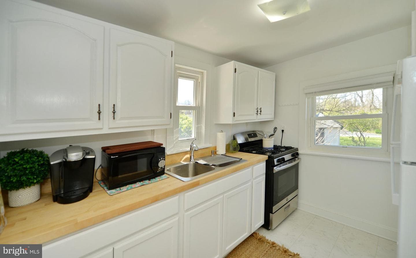 22282 St Louis Road photo 7