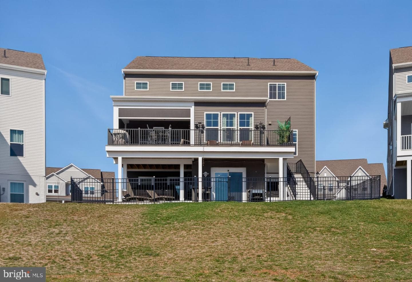 923 Warlander Drive SW photo 53