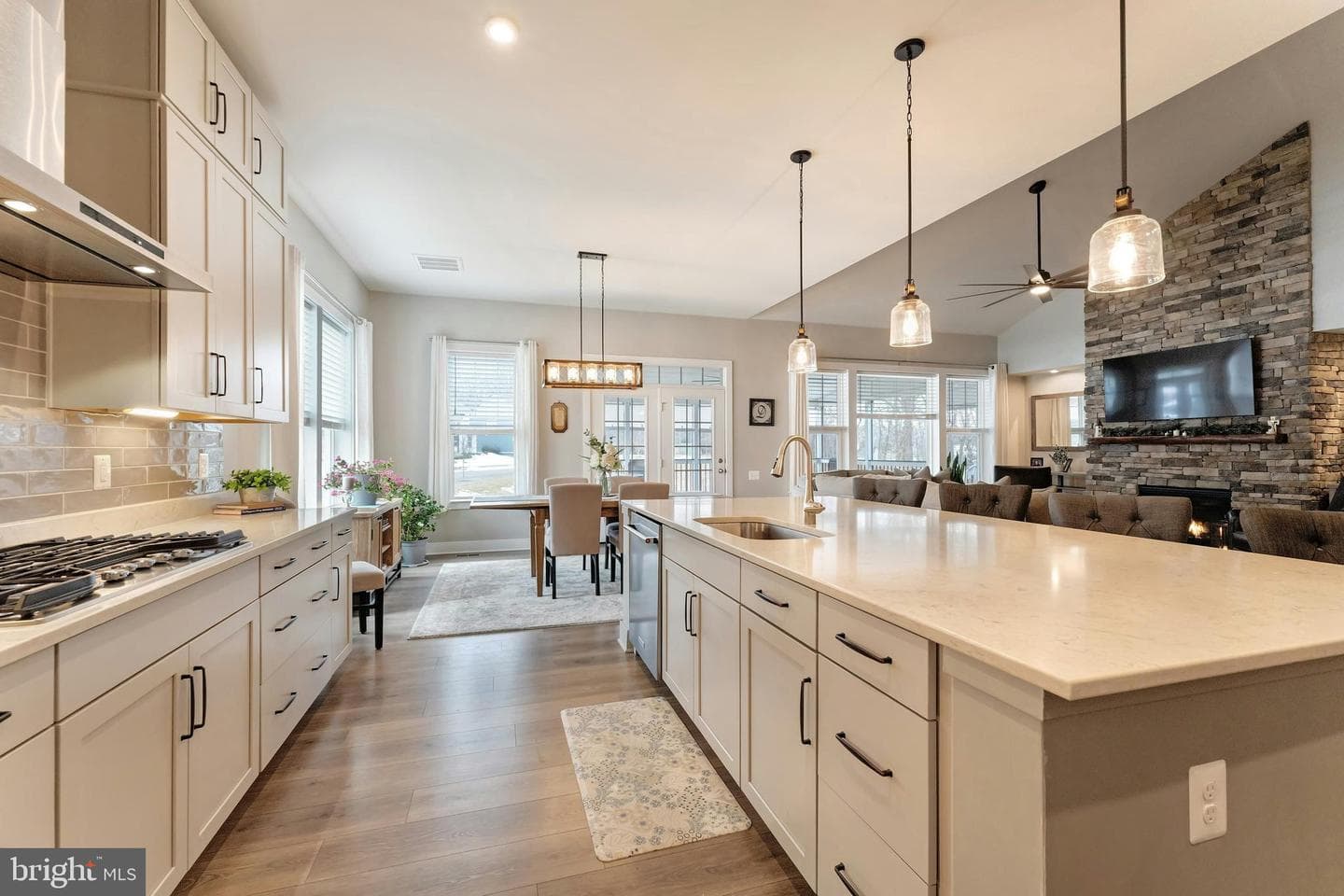 24277 Grayleaf Willow Place photo 13