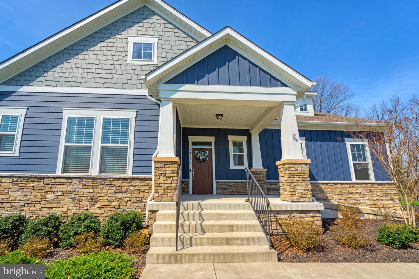 24277 Grayleaf Willow Place photo 3