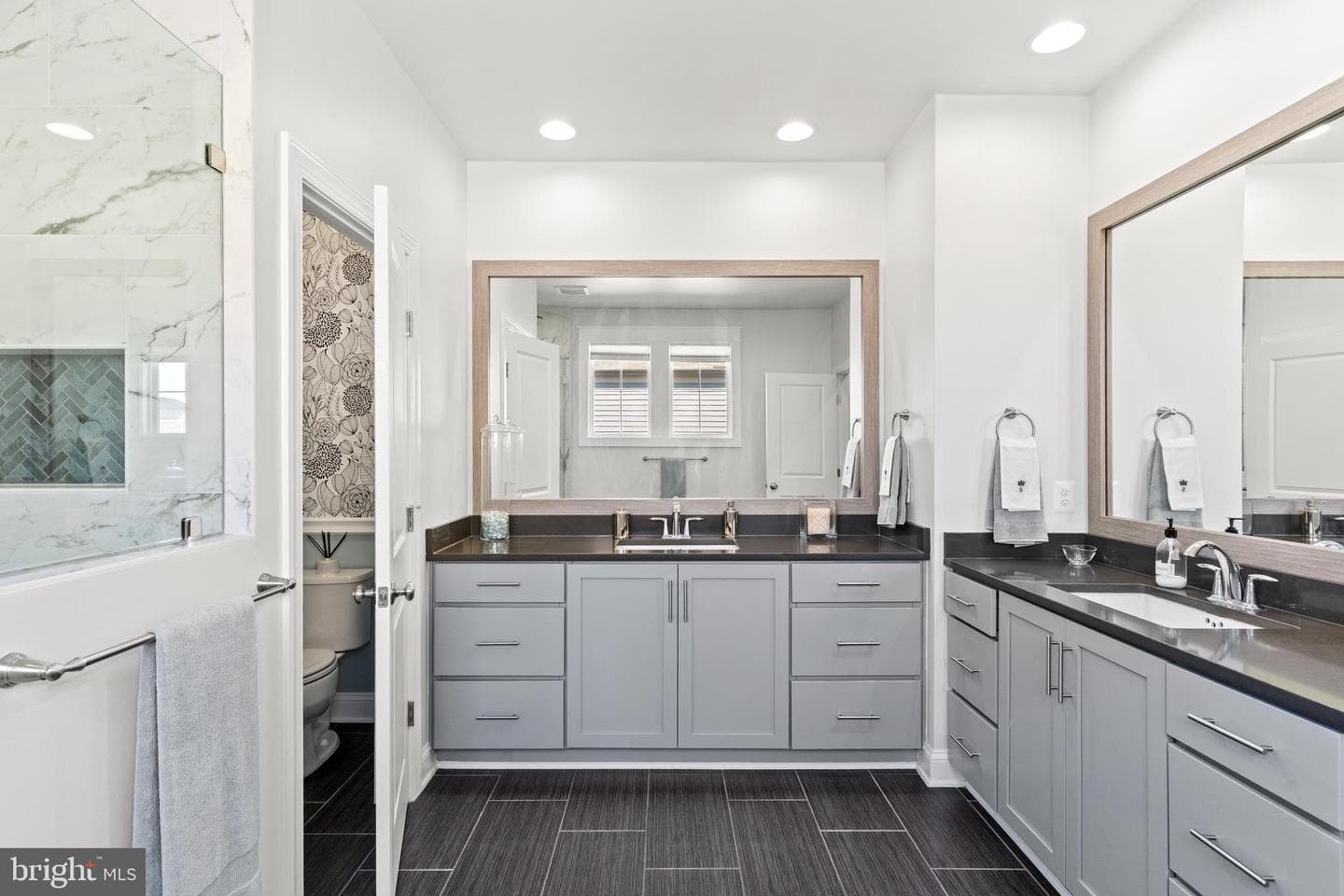 22920 Bubbling Brook Drive photo 35