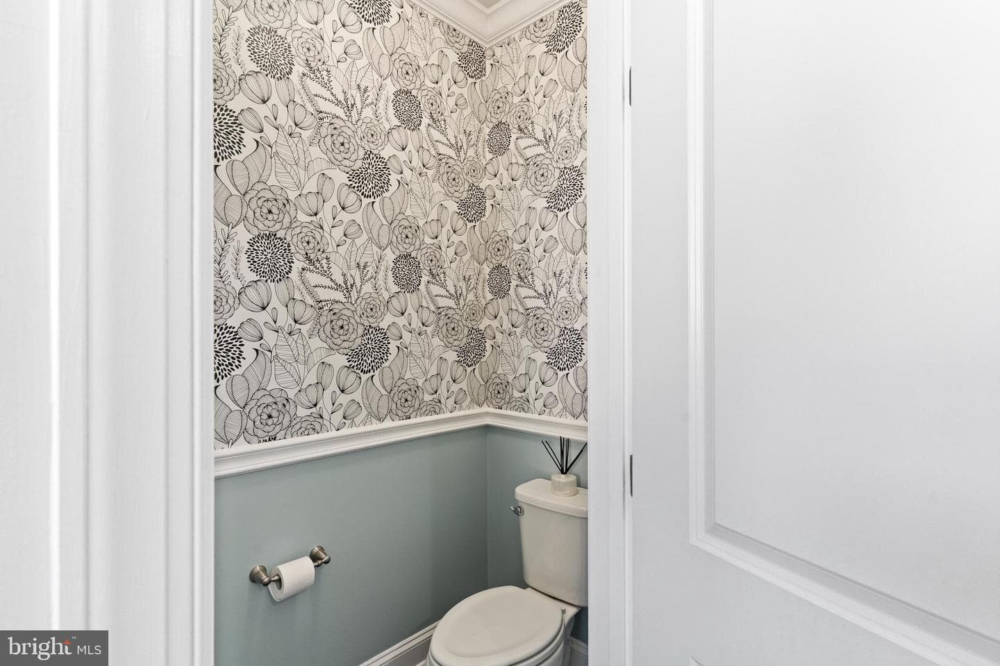 22920 Bubbling Brook Drive photo 38