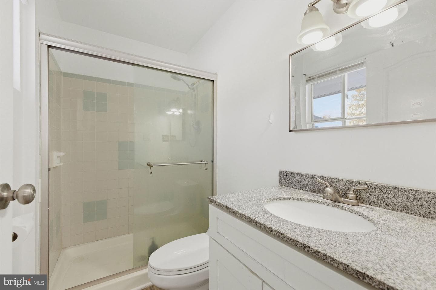 1607 N Brunswick Street photo 19