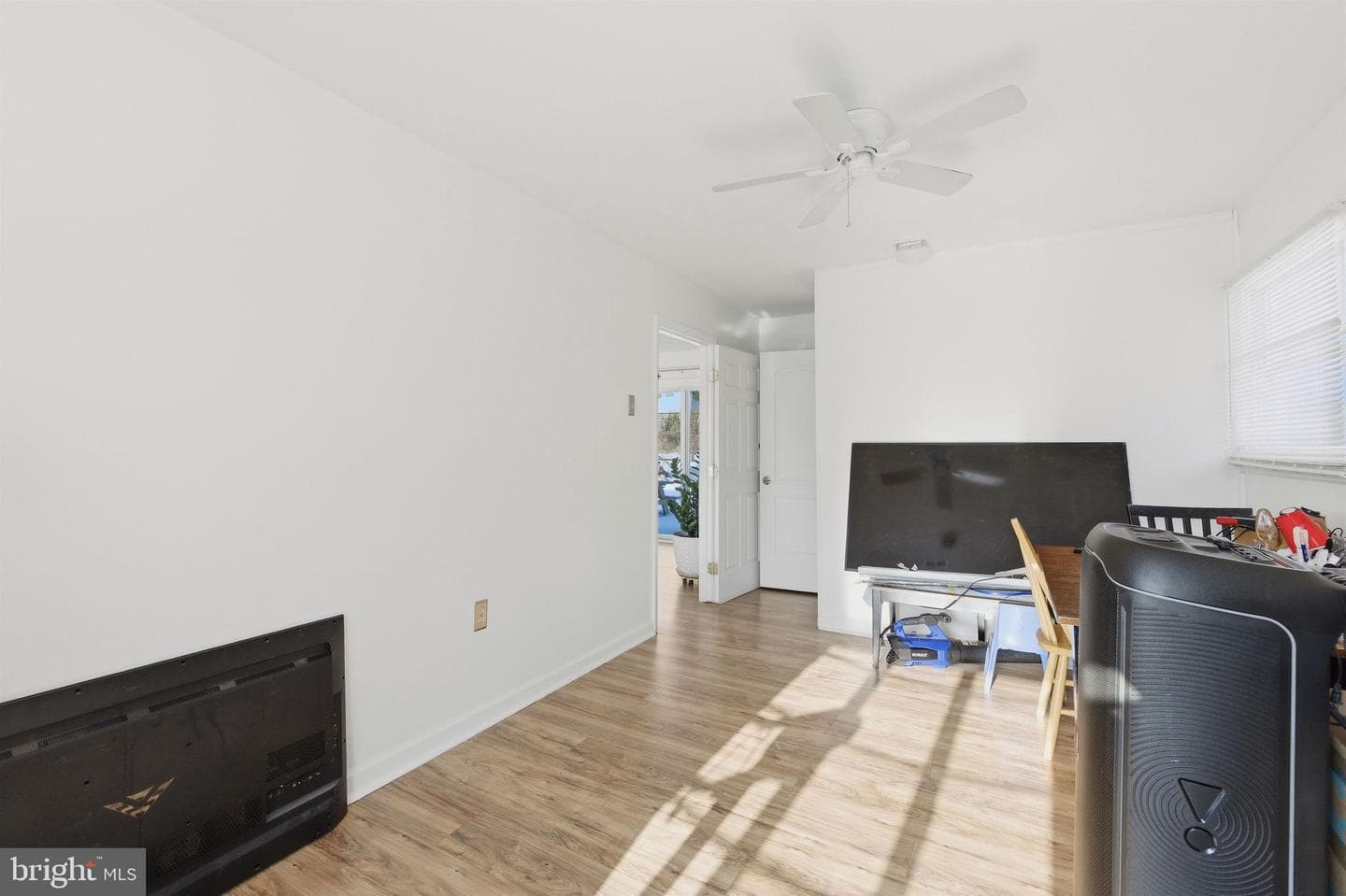 1607 N Brunswick Street photo 28