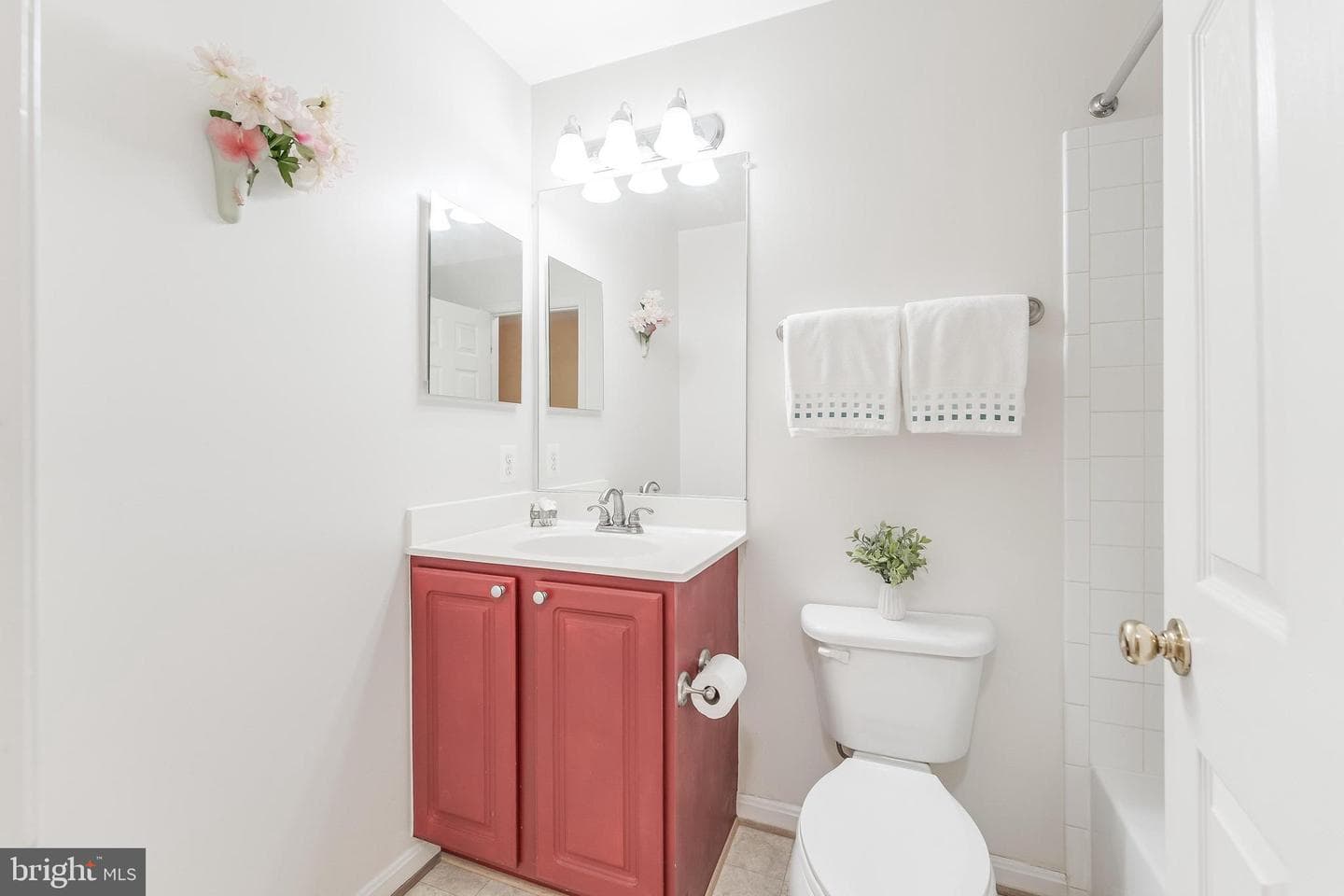 23097 Fontwell Square photo 26