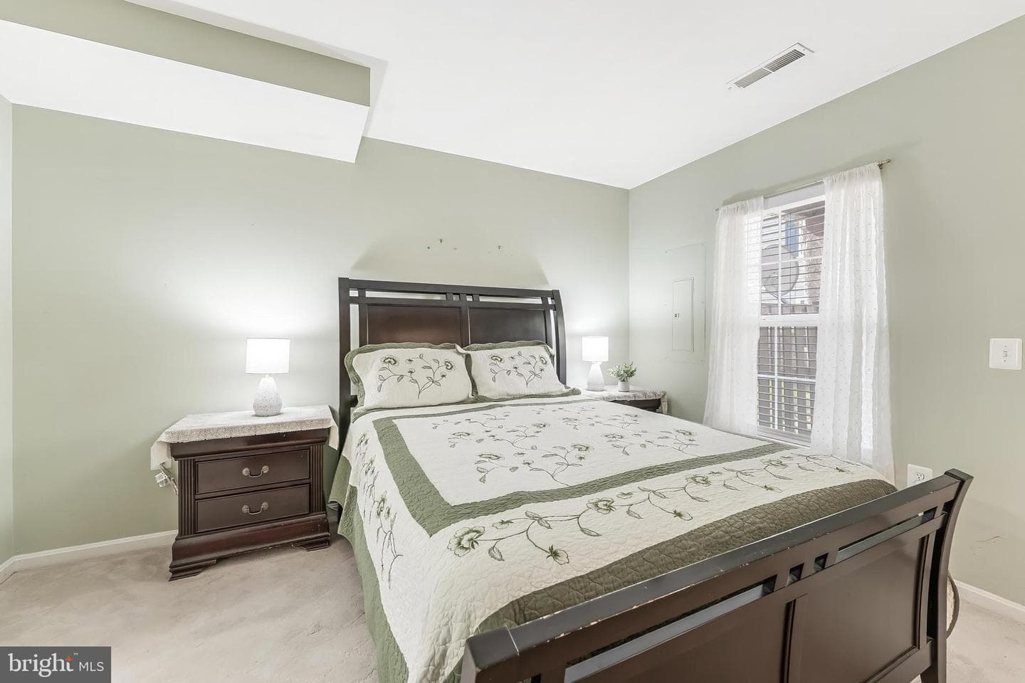 23097 Fontwell Square photo 33