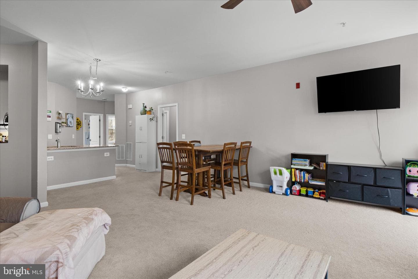24546 Byrne Meadow Square photo 10