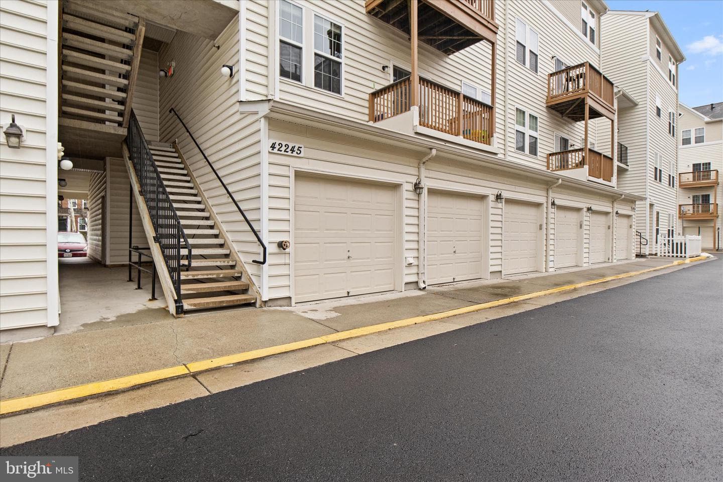 24546 Byrne Meadow Square photo 41