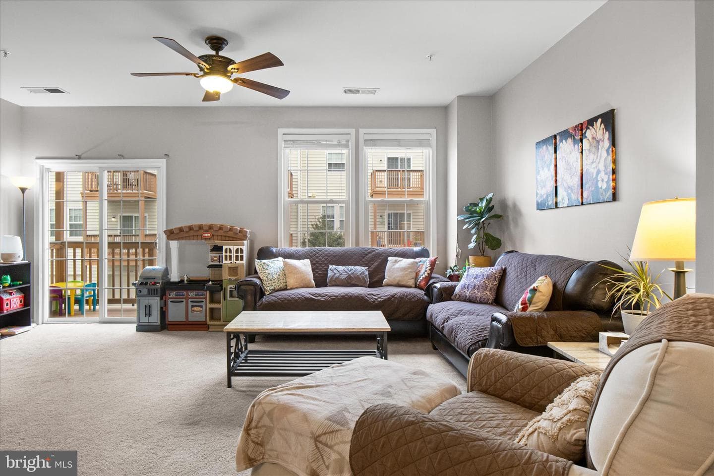 24546 Byrne Meadow Square photo 6