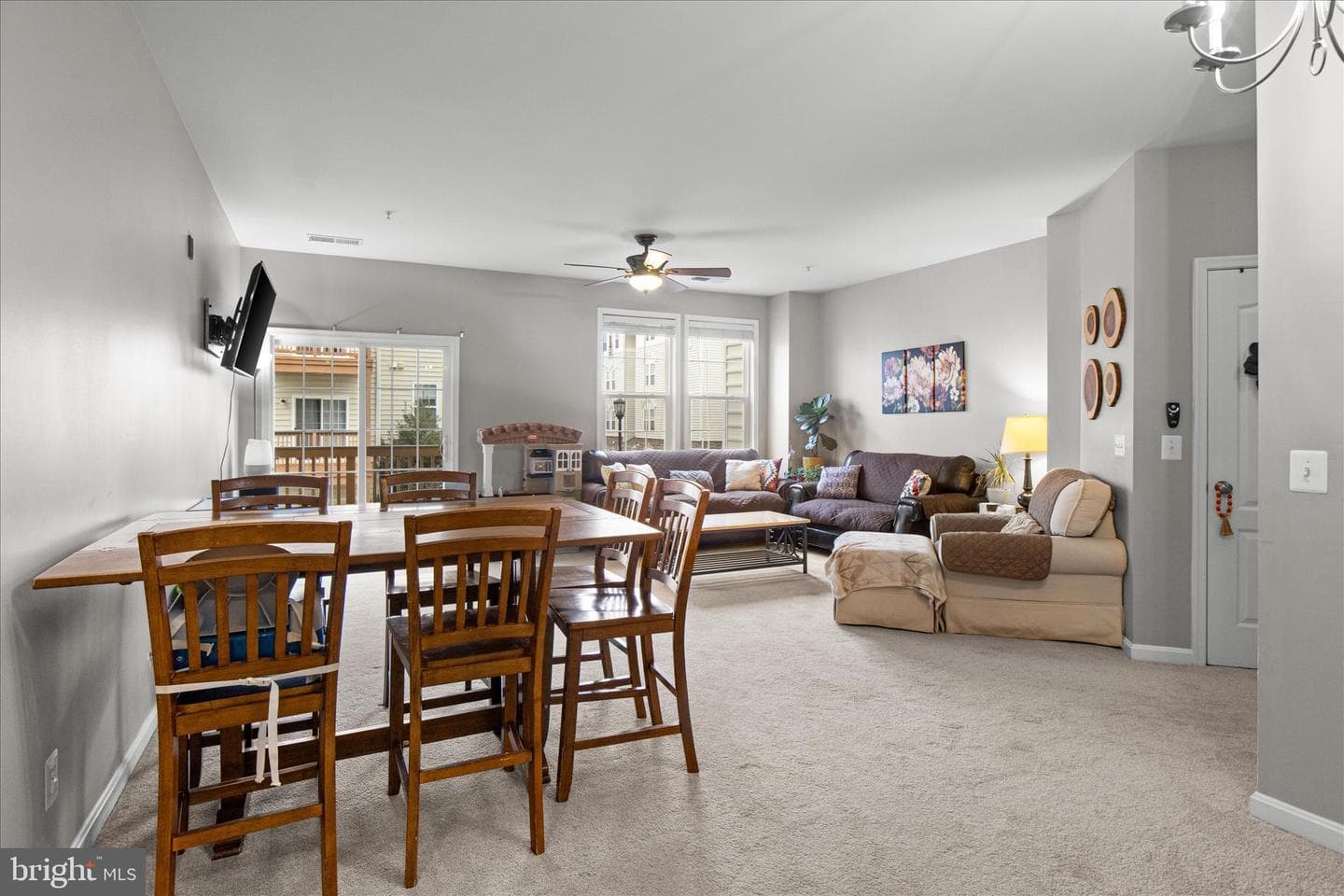 24546 Byrne Meadow Square photo 8