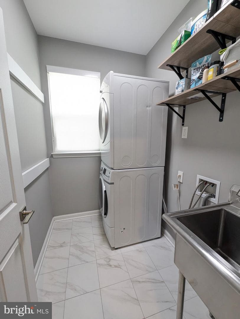 405 Hanrahan Court SE photo 23