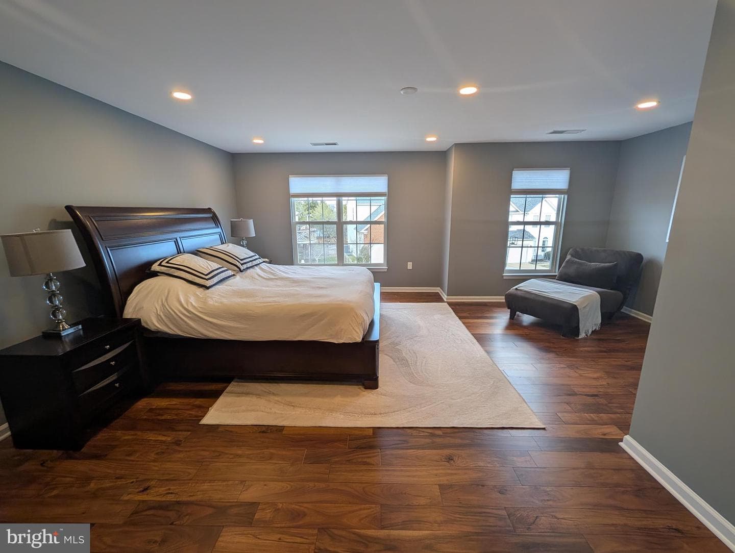 405 Hanrahan Court SE photo 24