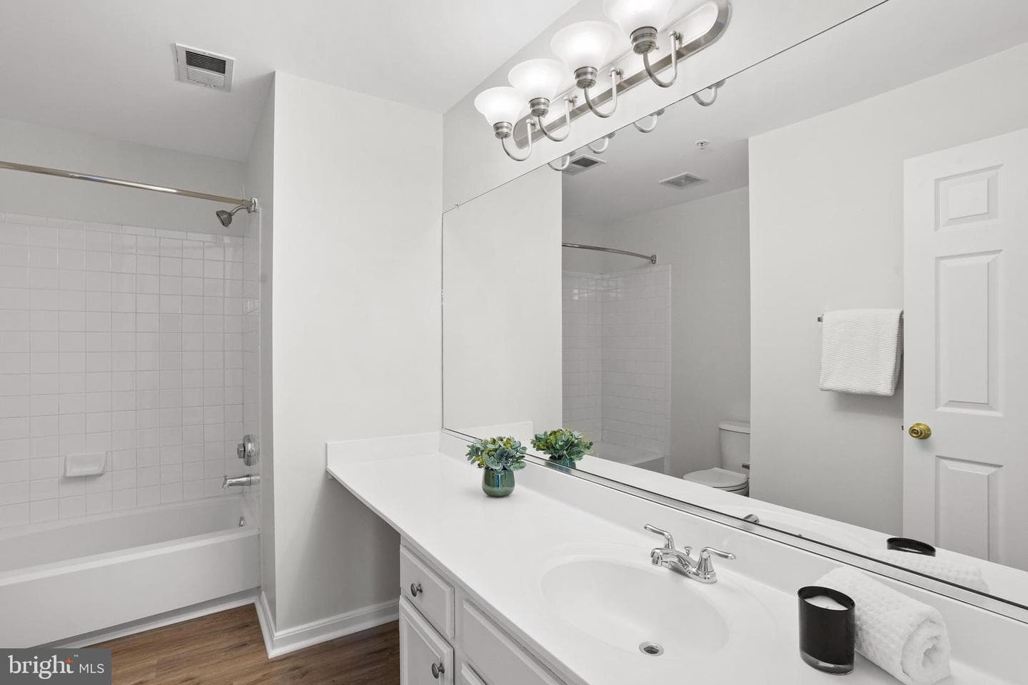 46622 Drysdale Terrace #300 photo 11
