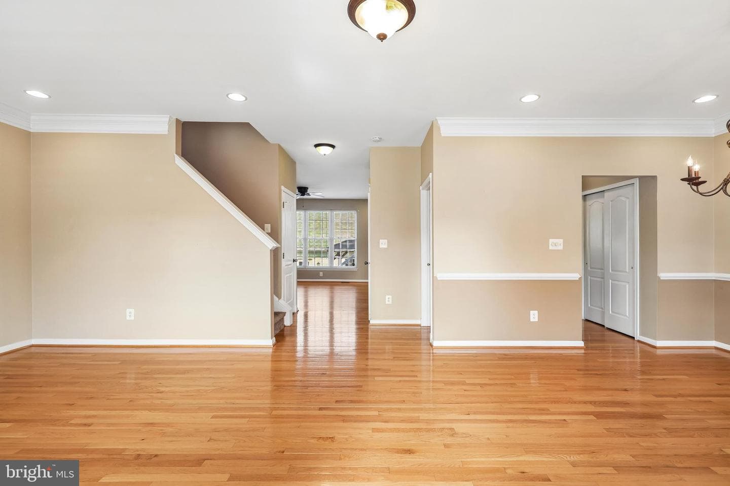 43110 Barons Street photo 6