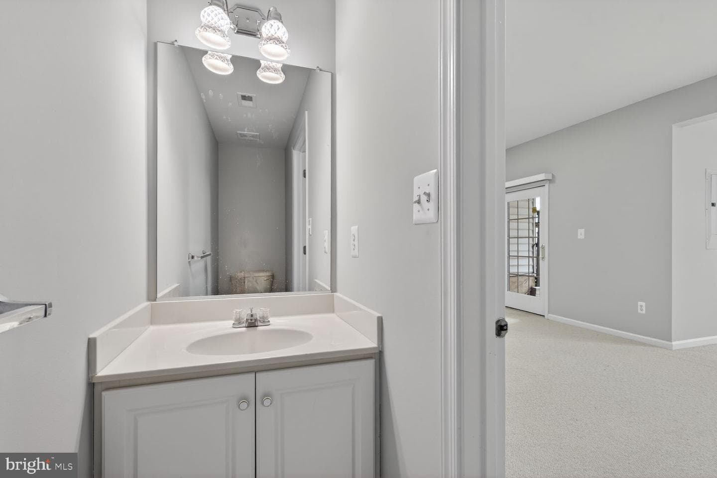 22524 Welborne Manor Square photo 18