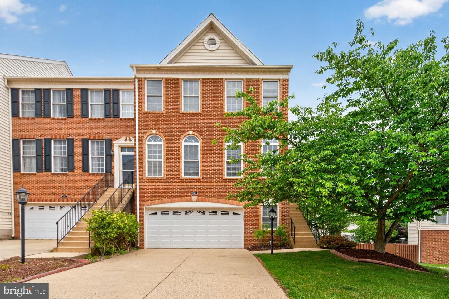 22524 Welborne Manor Square photo 2