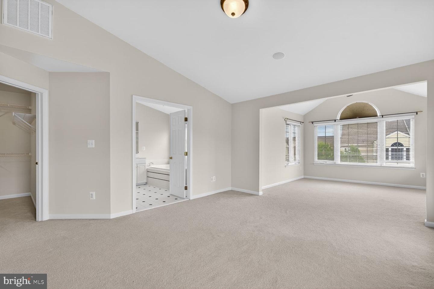 22524 Welborne Manor Square photo 24