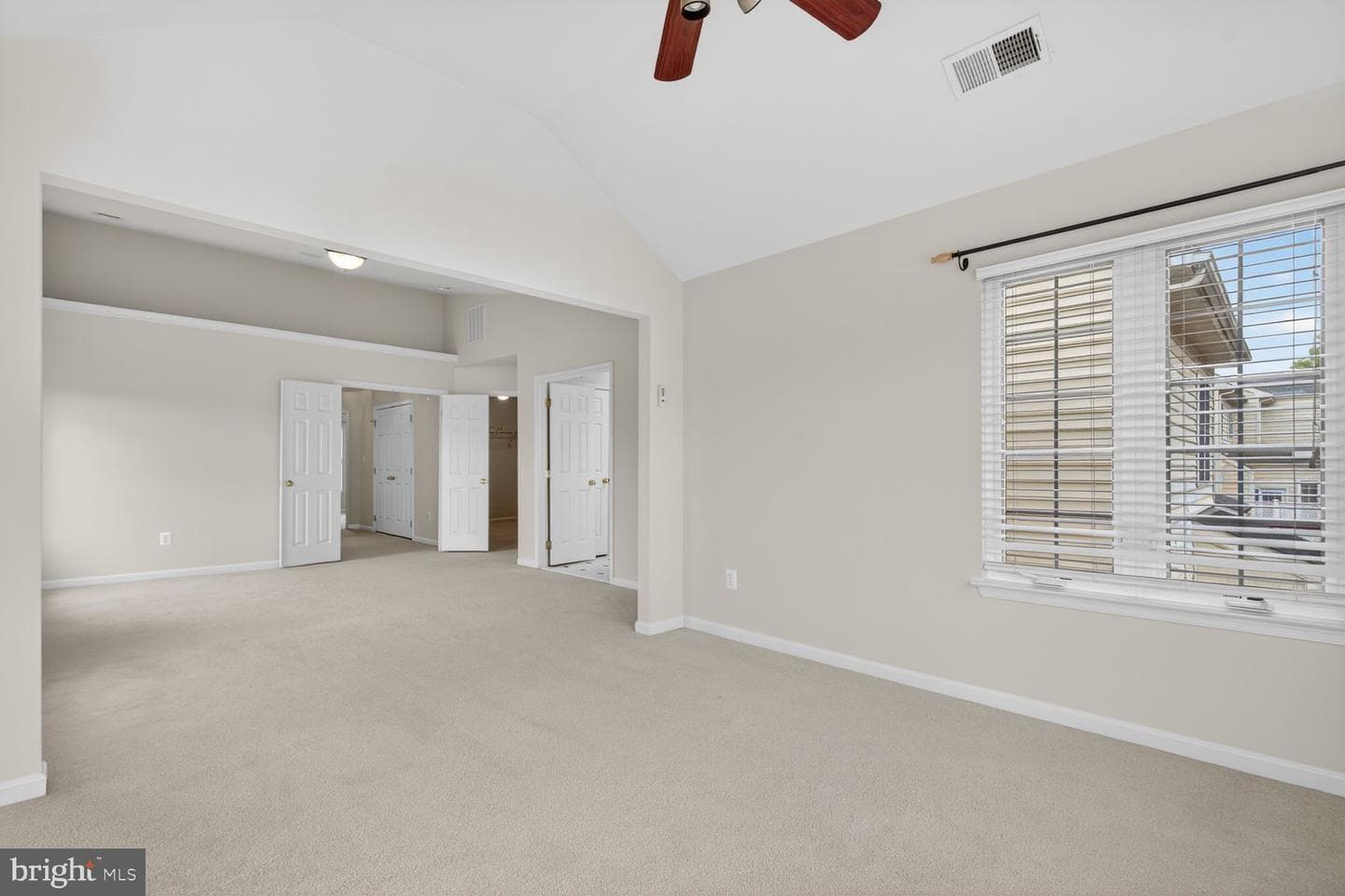 22524 Welborne Manor Square photo 26