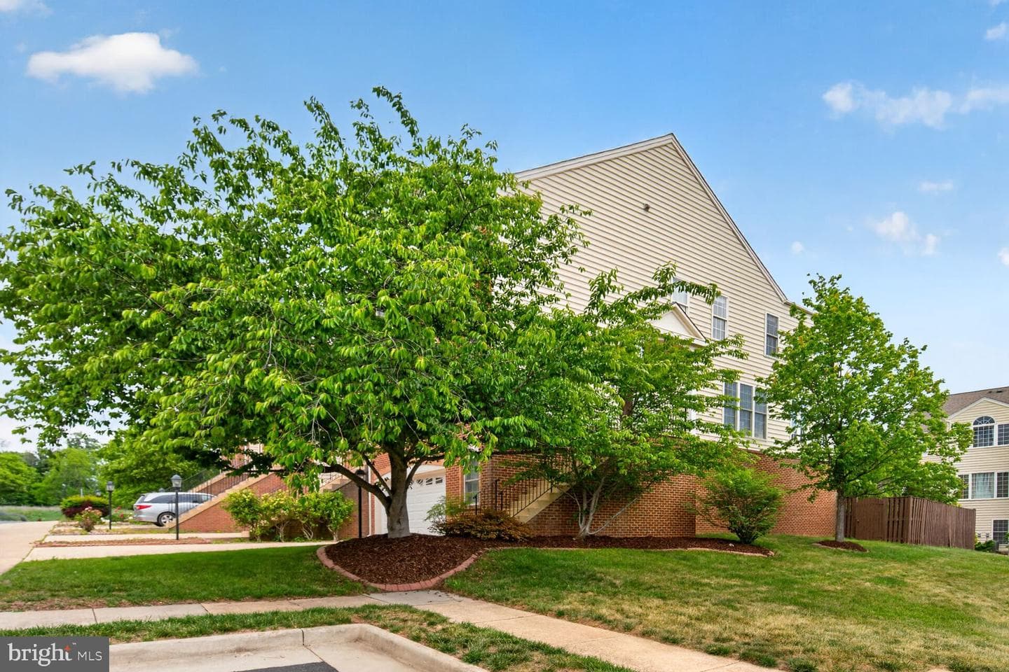 22524 Welborne Manor Square photo 31