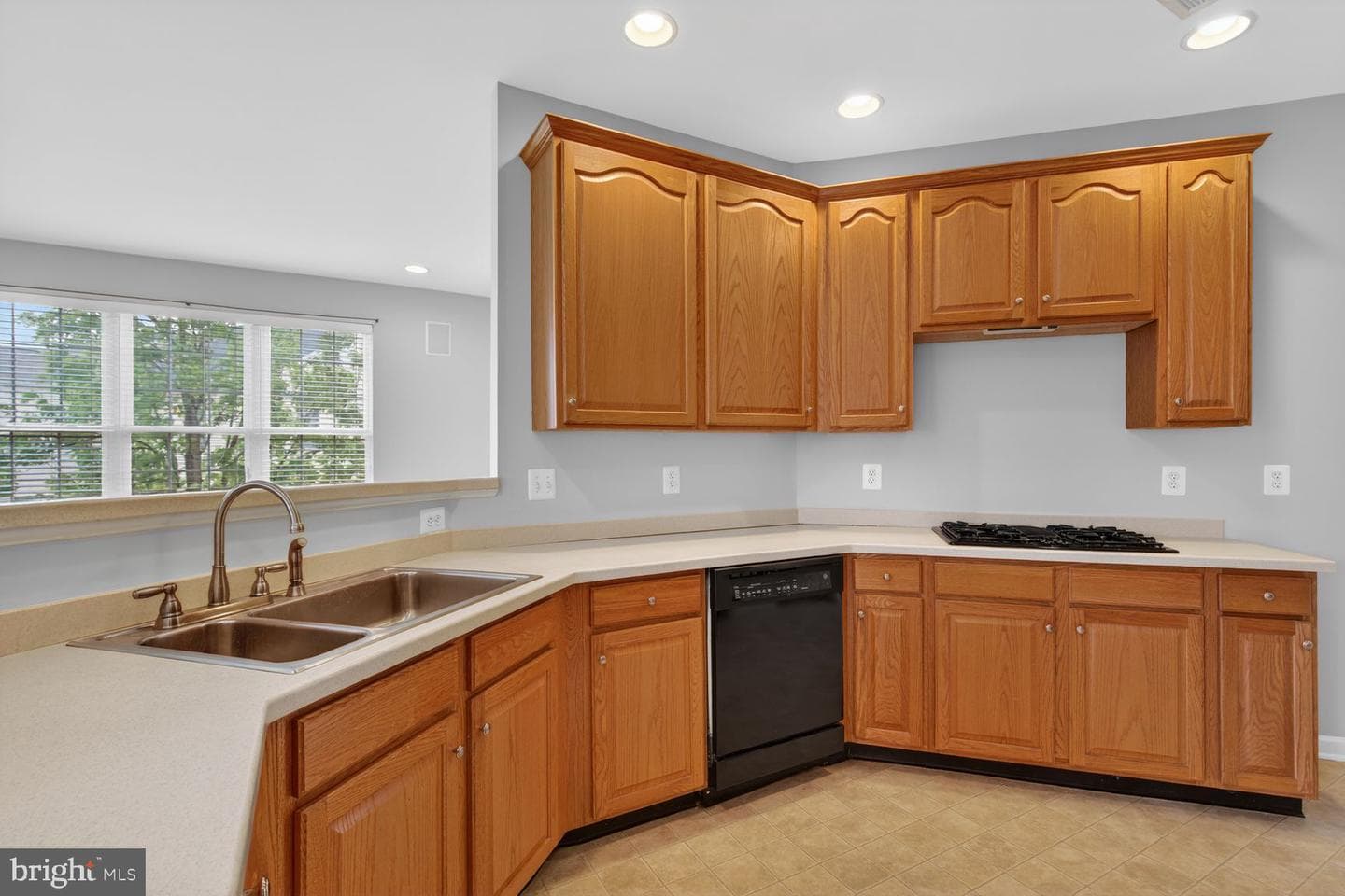 22524 Welborne Manor Square photo 8