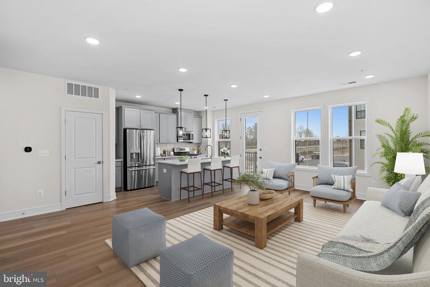 43406 Farringdon Square photo 9