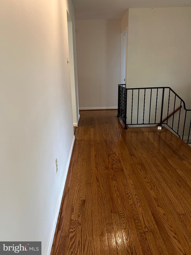 20209 Redrose Drive photo 5
