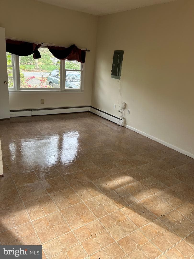 20209 Redrose Drive photo 9