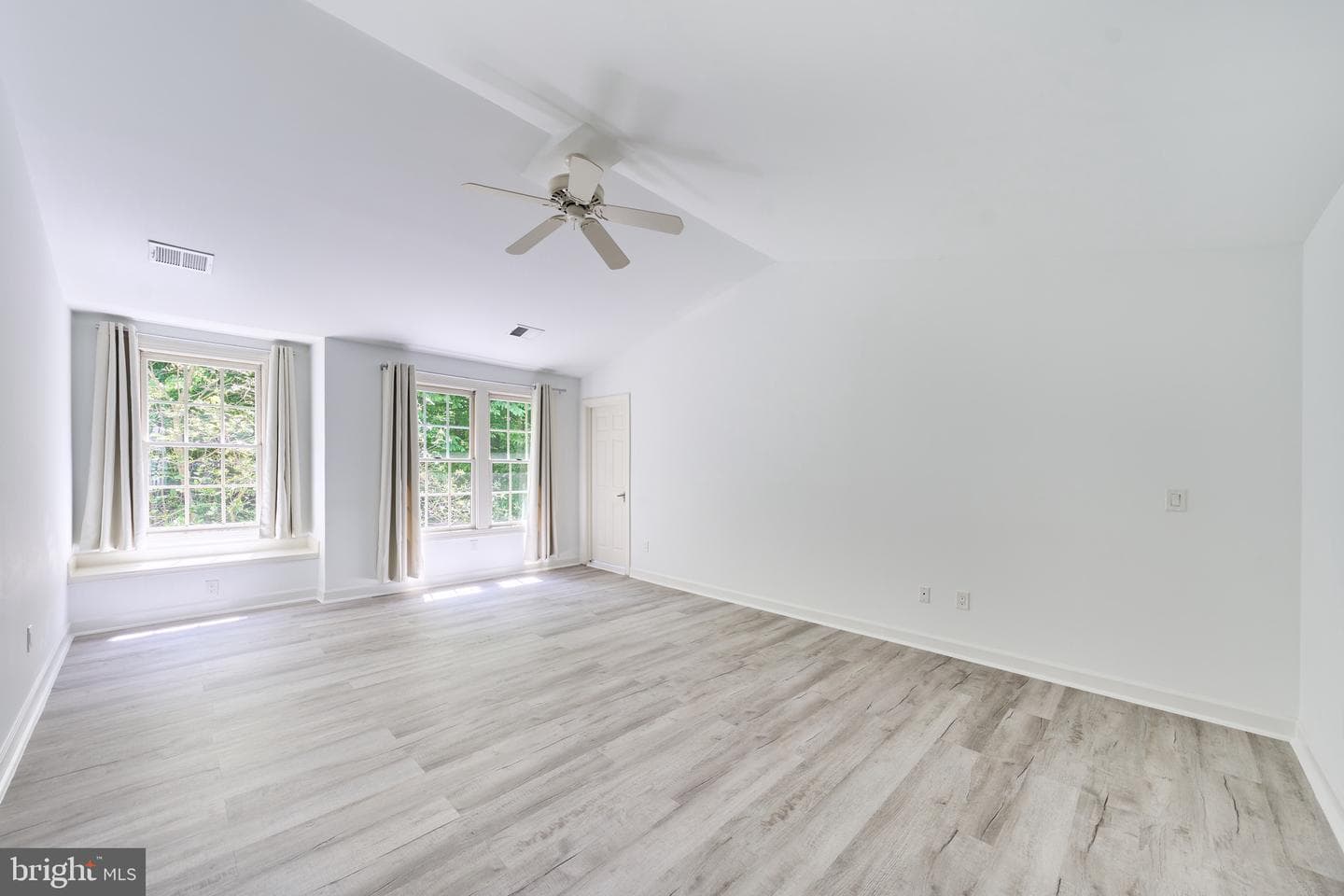 47093 Kentwell Place photo 41