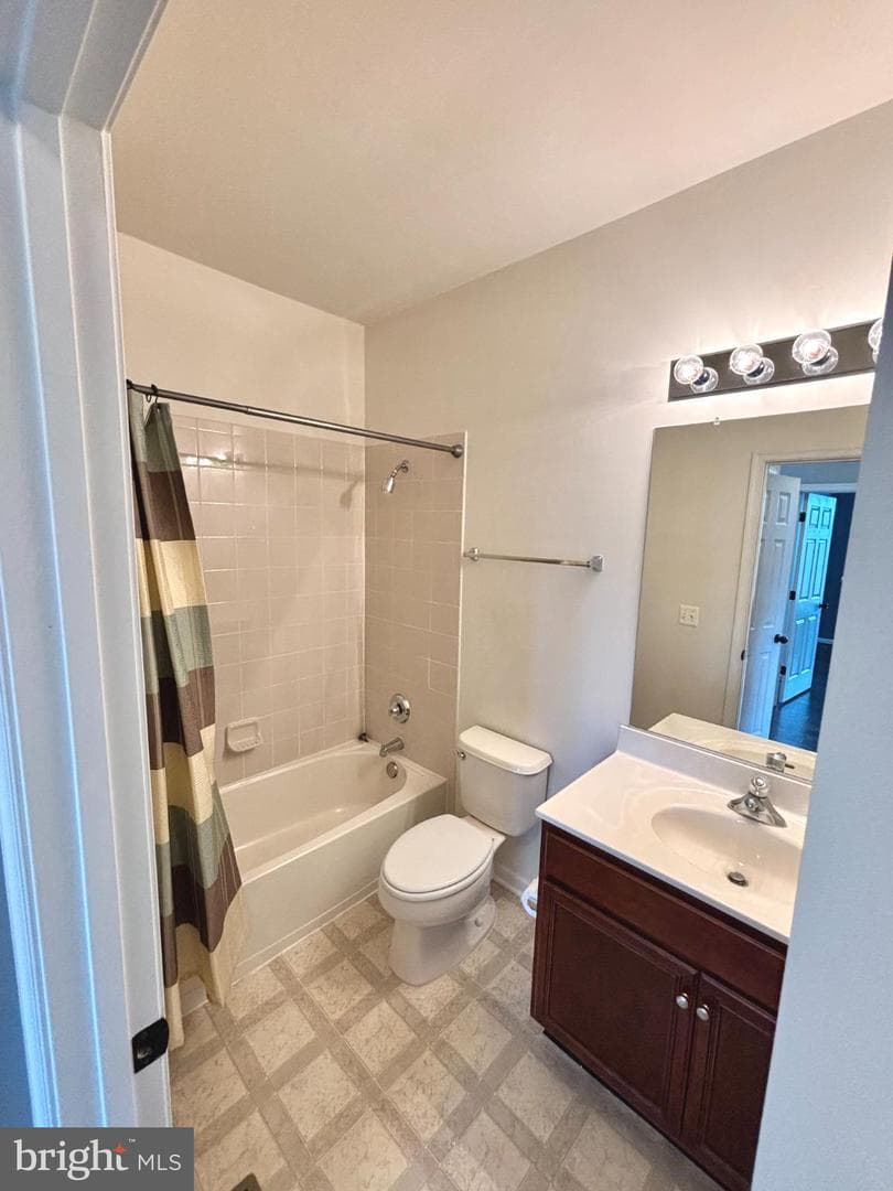 20365 Belmont Park Terrace #118 photo 41