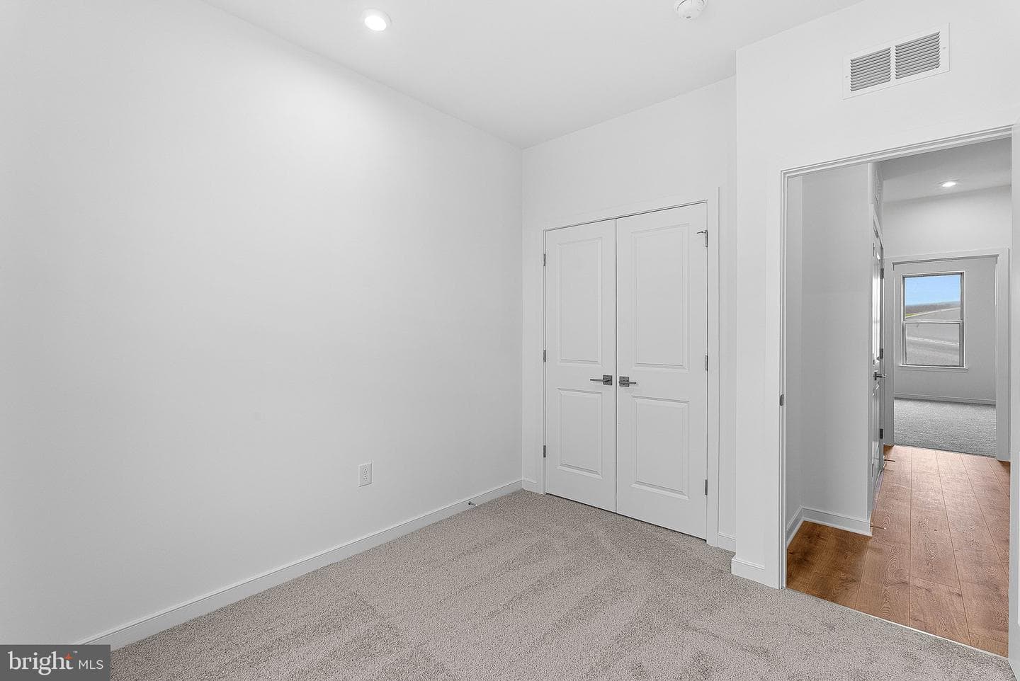 43798 Mystic Maroon Terrace photo 29