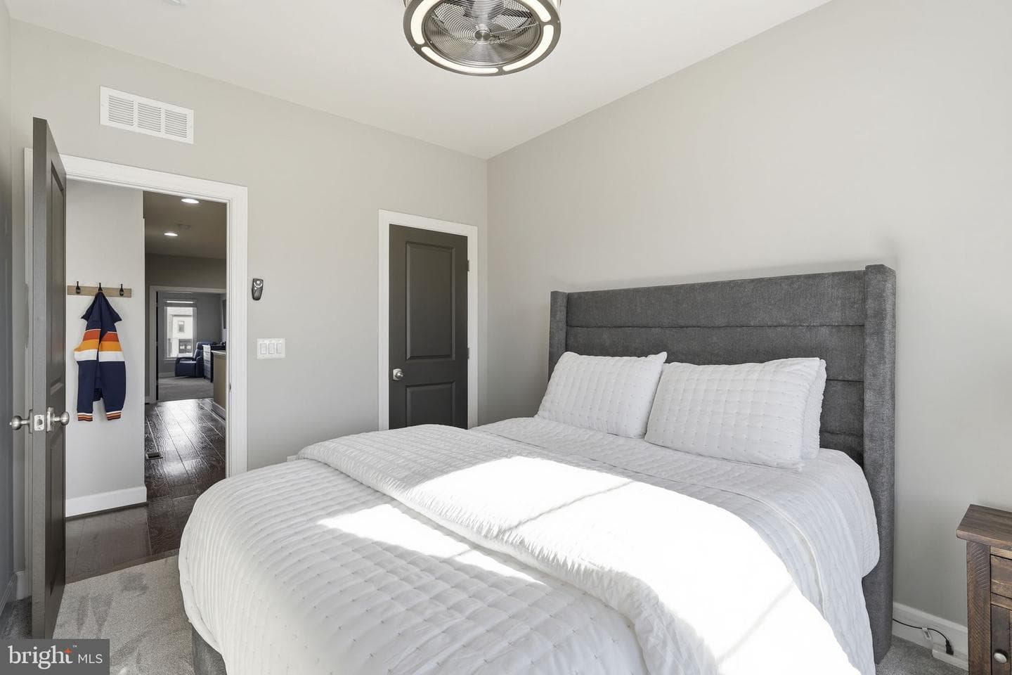 20388 Roslindale Drive photo 47