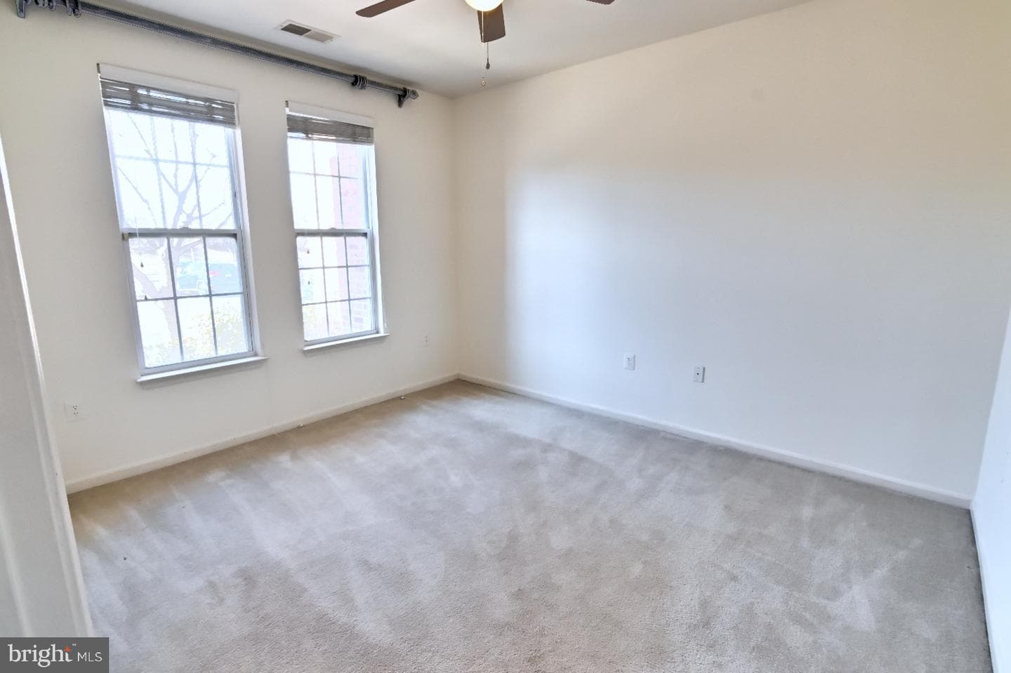 21216 Mcfadden Square #108 photo 32