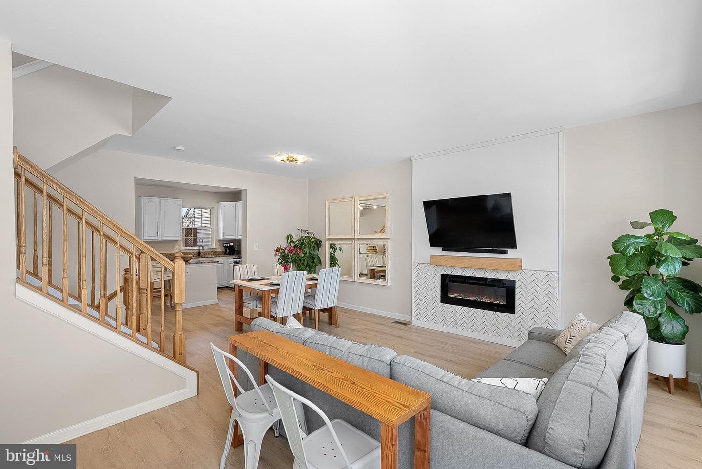 20392 Farmgate Terrace photo 8