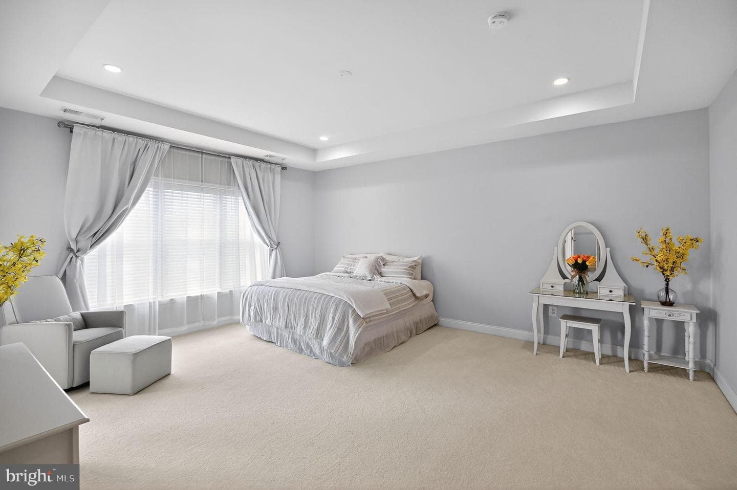 43173 Clarendon Square photo 16