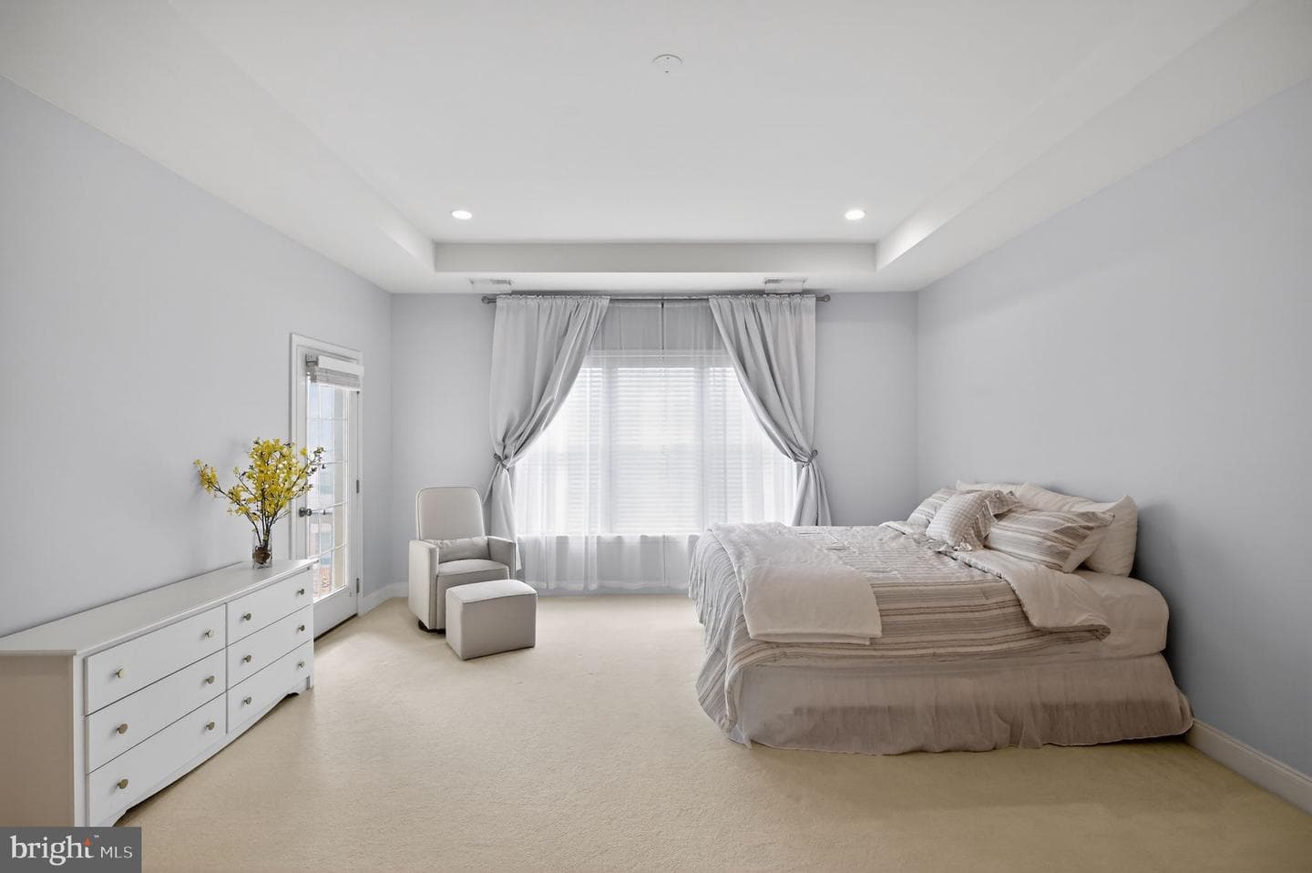 43173 Clarendon Square photo 17