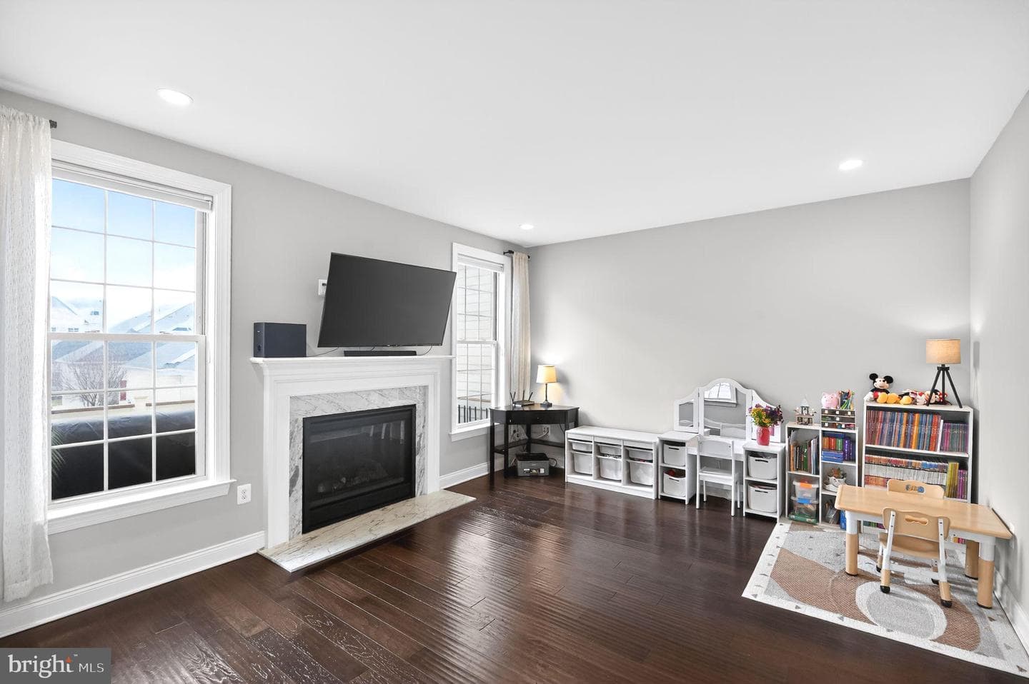 43173 Clarendon Square photo 8